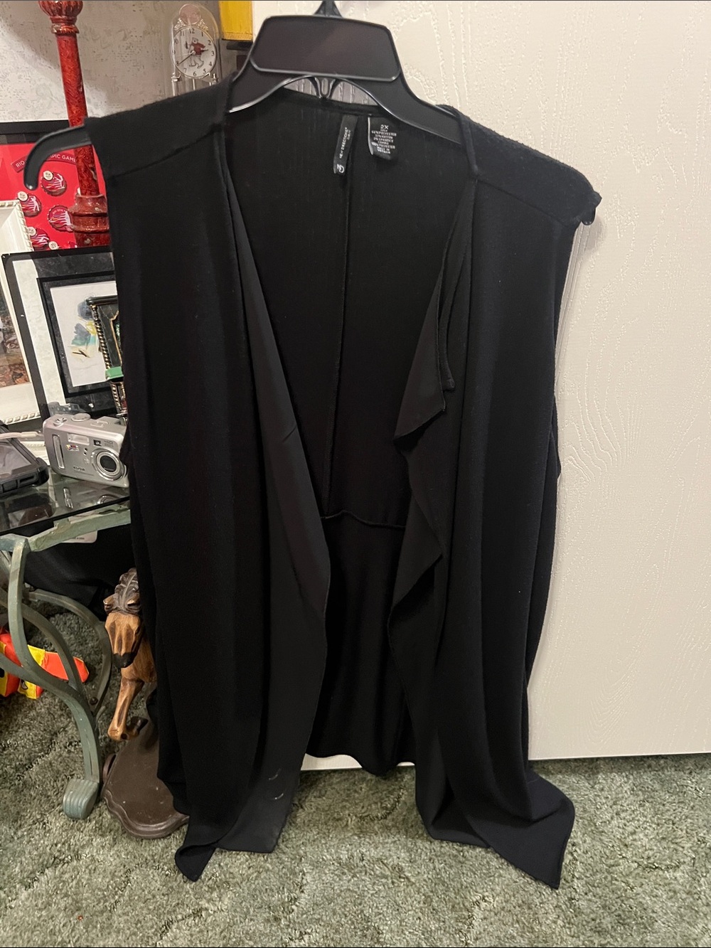 new directions Black Sleeveless Open-Front Cardigan Vest